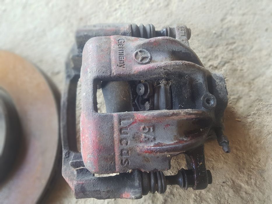 Mersedes aporniy,abs,suport,vakum sotiladi arzon