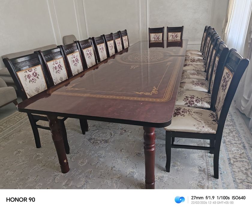 Стол,стулья комплект