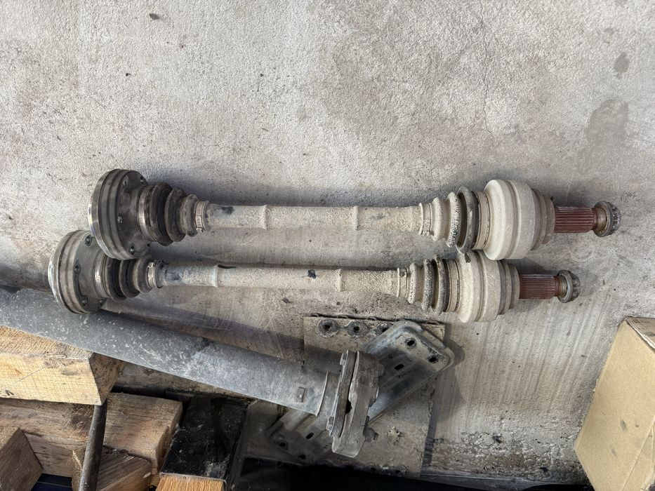 Бмв е90 е91 кардан полуоска диференциал