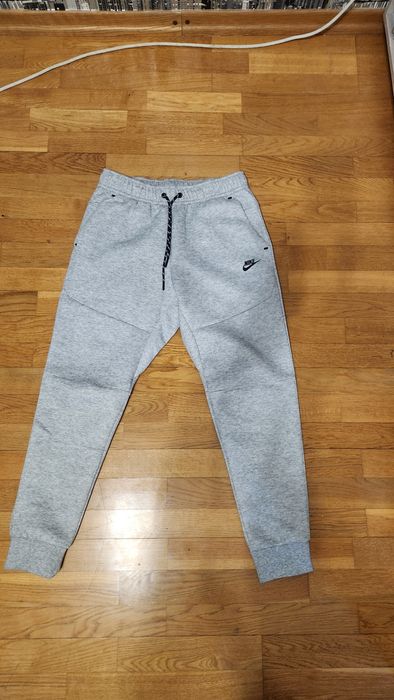 Nike tech fleece штаны серые