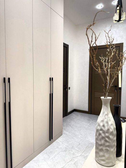 Kamron Palace Продается 3 комнатная квартира ремонт Минор Финансовый