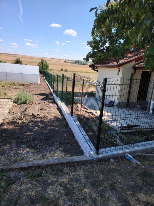 Огради, врати и портали
