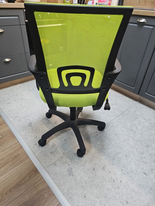 Офис стол Зелен като нов