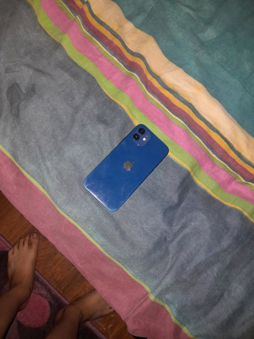 Vând iohone 12 simpul 128 gb