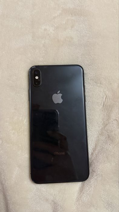 iPhone Xs Max в отличном состоянии