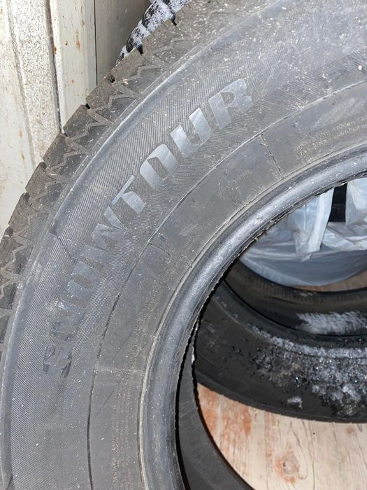 Продам резину 2 балона