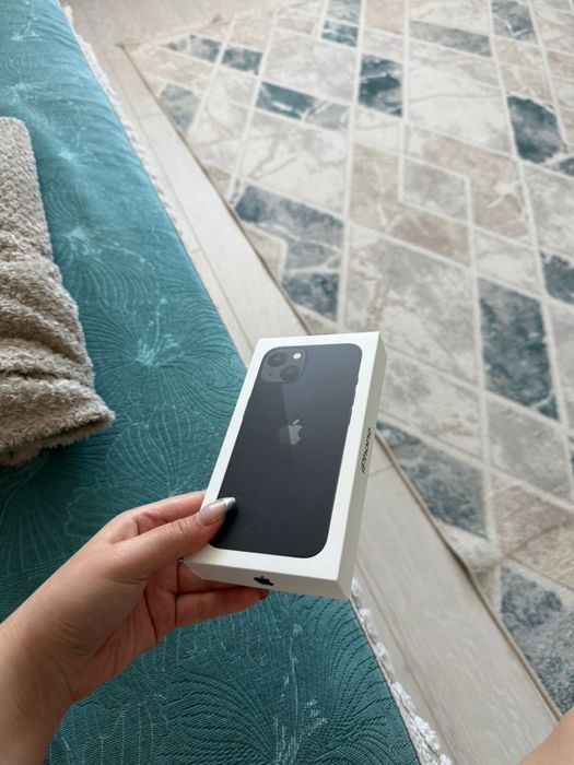 iPhone 13, темно-синий, 128гб, акб 77%