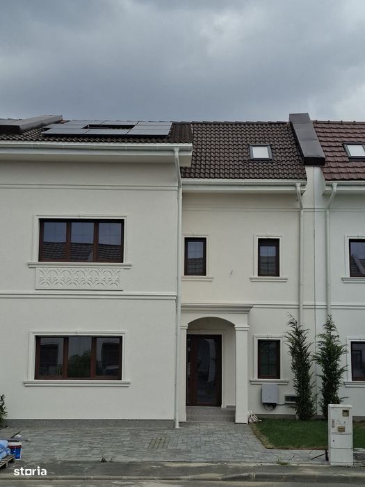 Duplex premium 5 camere, 3 bai, panouri fotovoltaice,Torontalului/ Meh