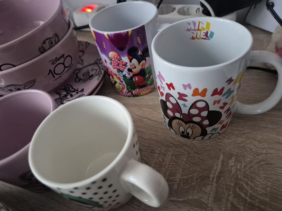 Lot vesela fetite ceramica Minnie.