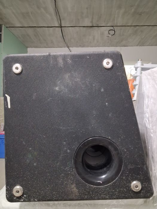 Продам Сабвуфер.