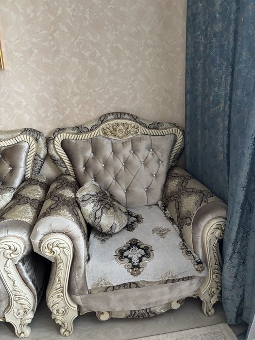 Продам диван с креслом