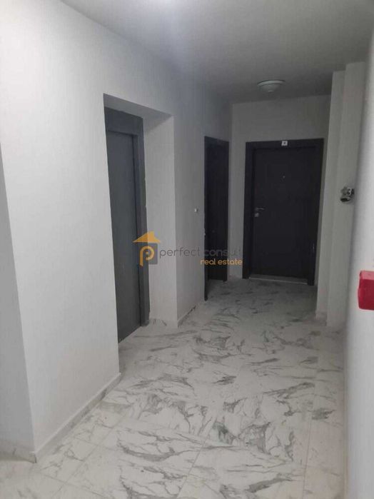 Продава се Двустаен апартамент в Пловдив, Тракия - 69 кв.м за 1131 €/кв.м - Снимка #2