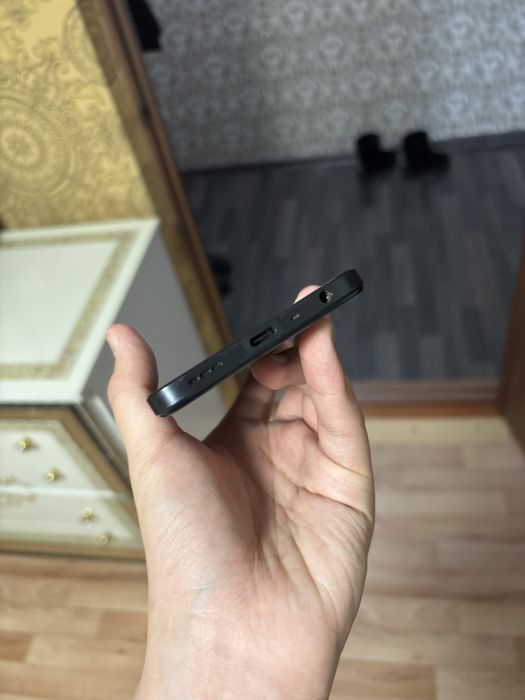 Oppo A77s продаю