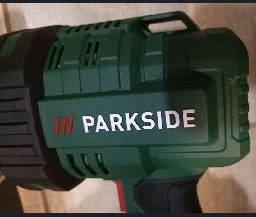 Parkside lanterna lampa proiector cu baterie 20V si auto 12V