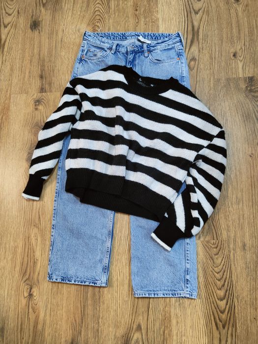 Ежедневен сет! Размер S/М
1.Дънки на Weekd