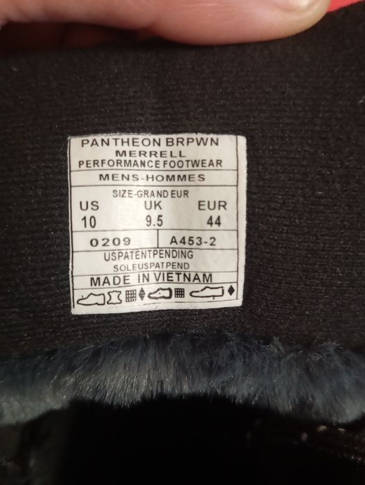 Продам термо кроссовки