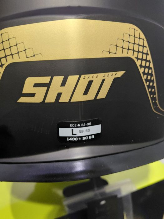 Чисто нова каска Shot pulse edge