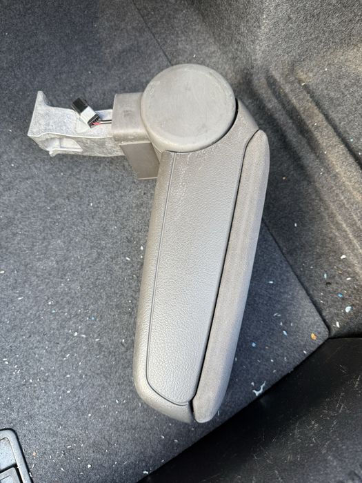 Подлакътник Audi B6 B7