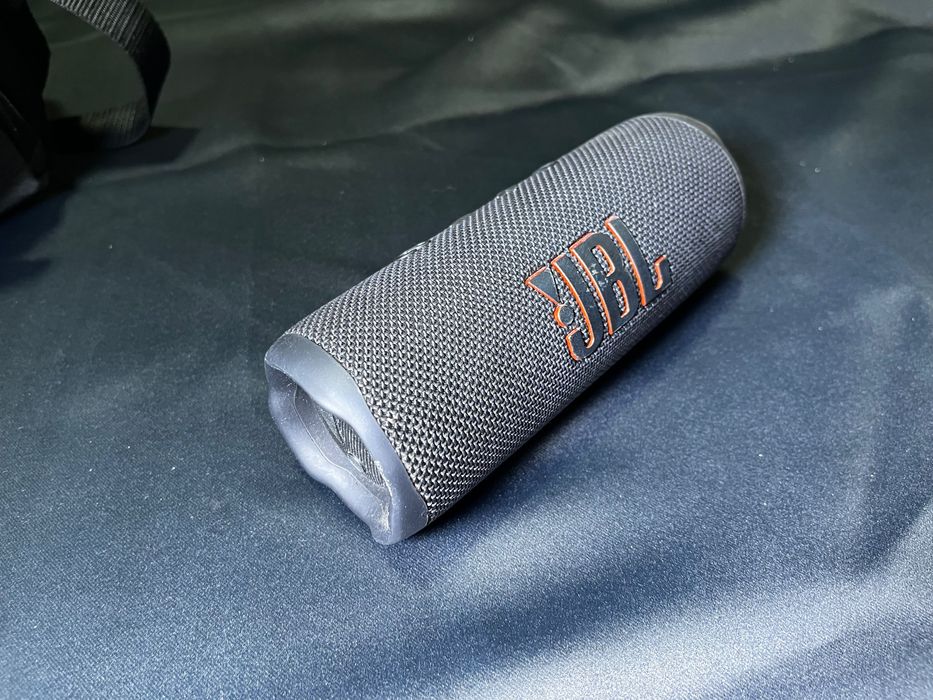 Jbl flip6 boxa portabila