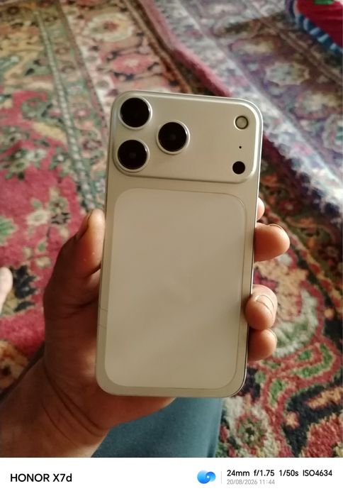 Iphone 11 17 korpusda idiali