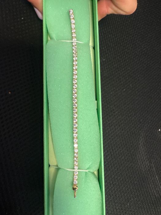 Чисто нова гривна Swarovski gold