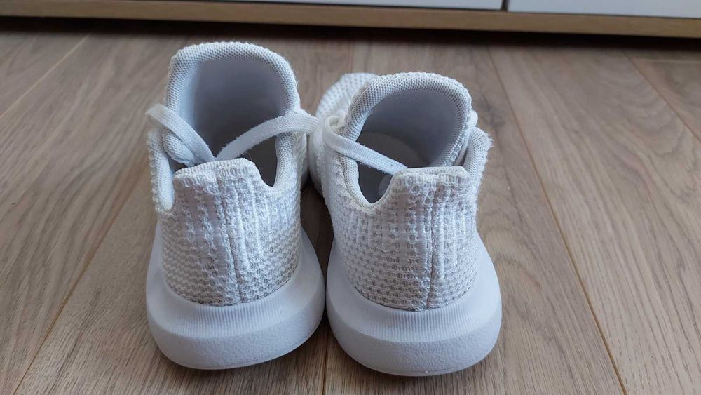 Детски маратонки Adidas номер 29