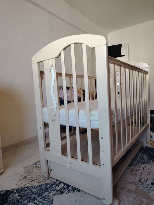 Манеж с матрасом