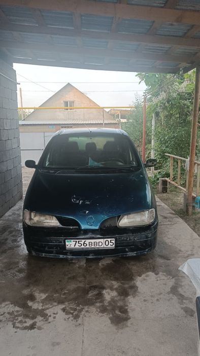 Срочно продам машину