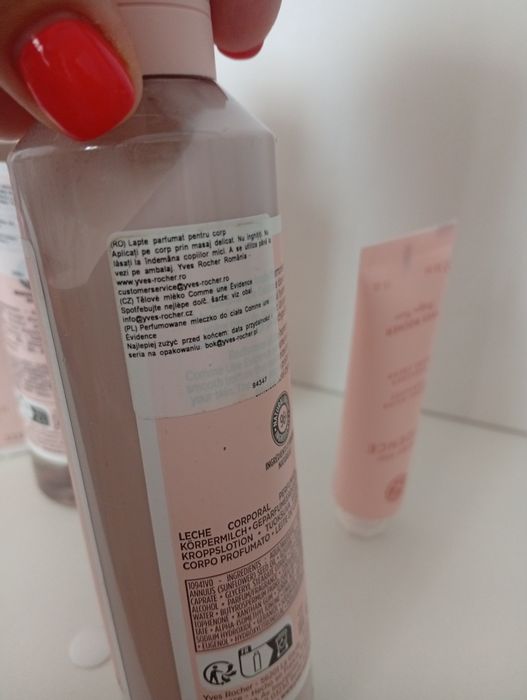 Set Evidence : 100 ml! Apa de parfum + Lapte pt corp + Gel de dus+ crema pt maini Evidence; Yves Rocher