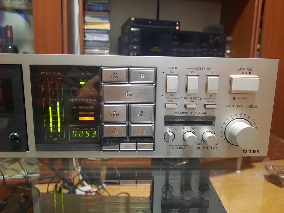 Deck Onkyo ta 2066 cu 3 capete și Direct drive