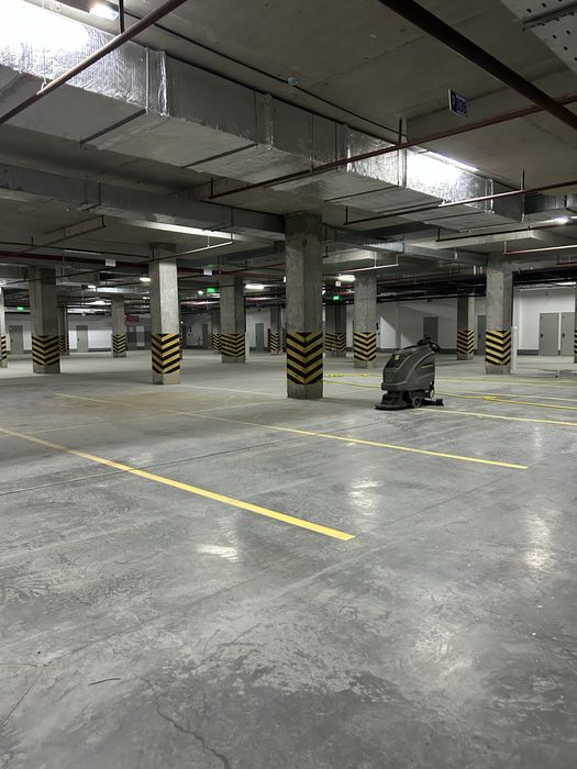 Механическая мойка паркинга