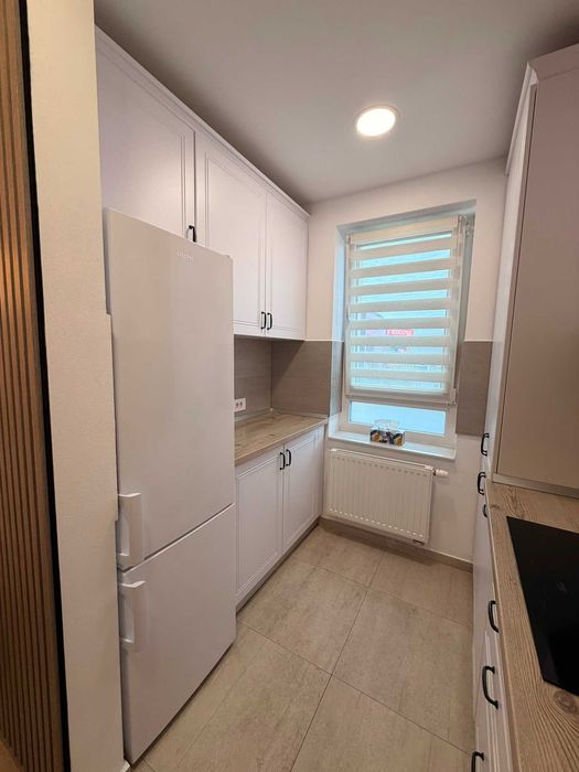 Inchiriez Apartament