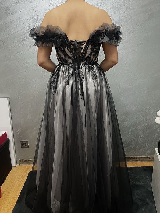 Бутикова Бална рокля