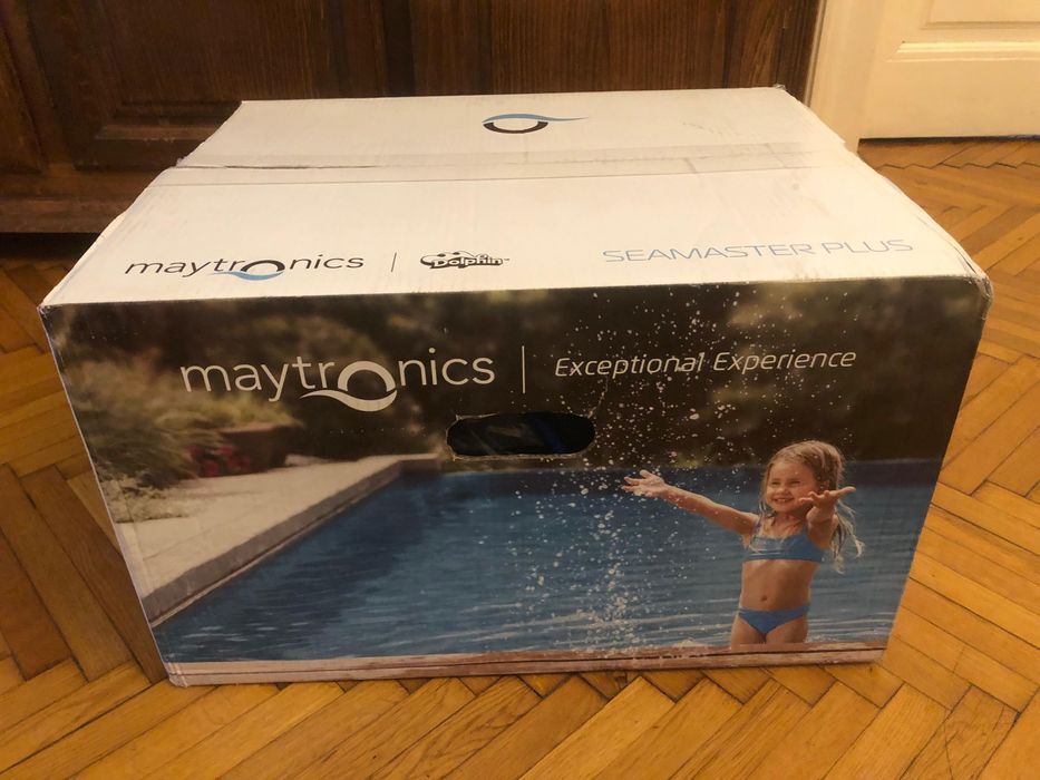 Robot aspirator curatare intretinere piscina Dolphin SeaMaster nou