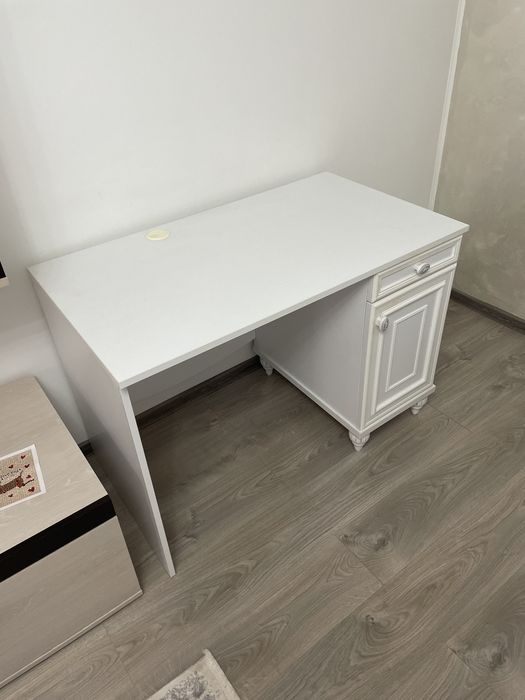 Birou Clasic  Alb