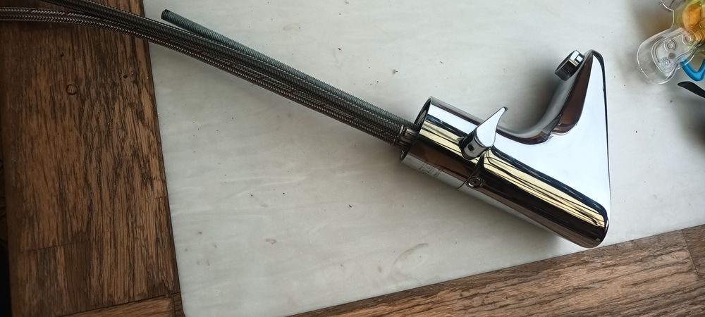 Baterie sanitară Grohe cu senzor