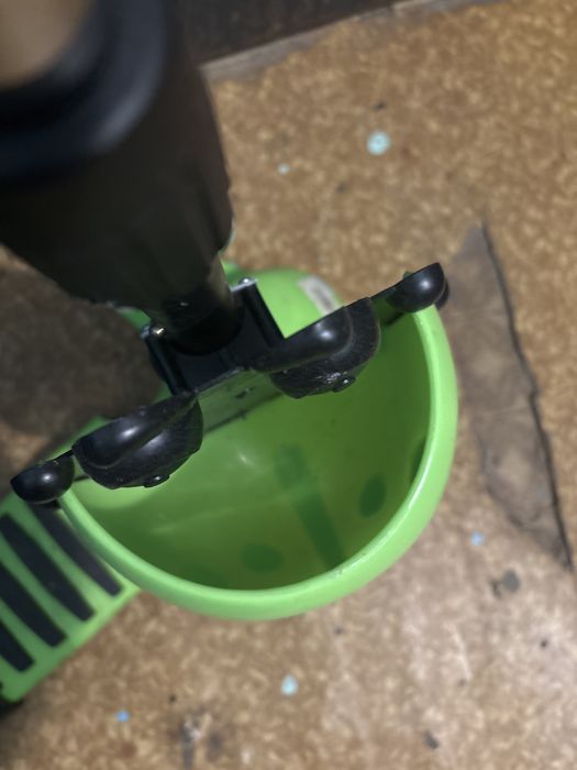 Детский самокат .