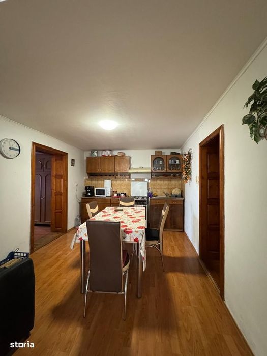 Casa de vanzare zona Sacadat
