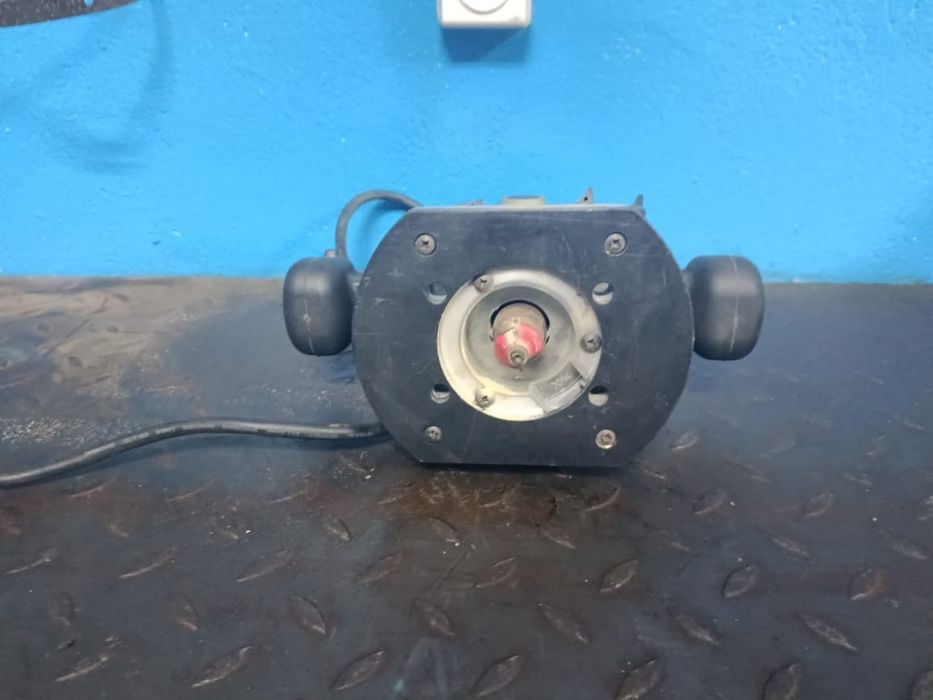 Фрезер CROWN CT11002