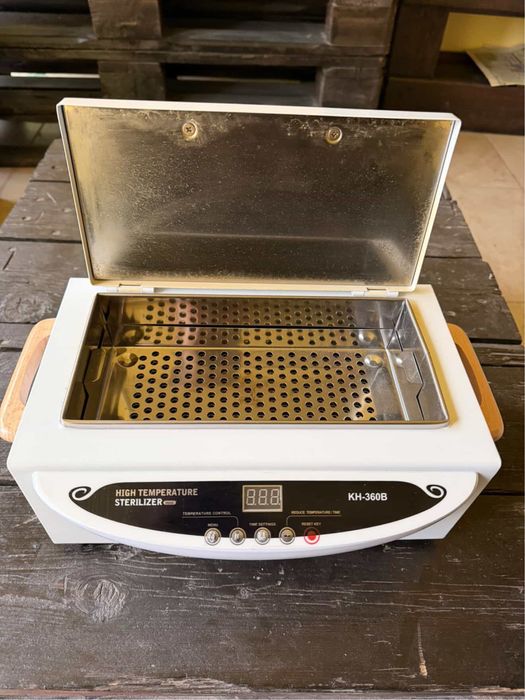 Стерилизатор за инструменти с висока температура KH-360B