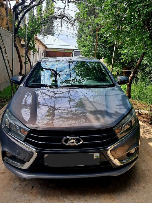 Лада веста сотилади