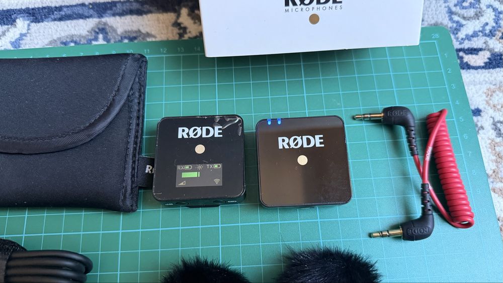 Микрофон Rode Wireless GO + допълнителен TRS-TRRS кабел