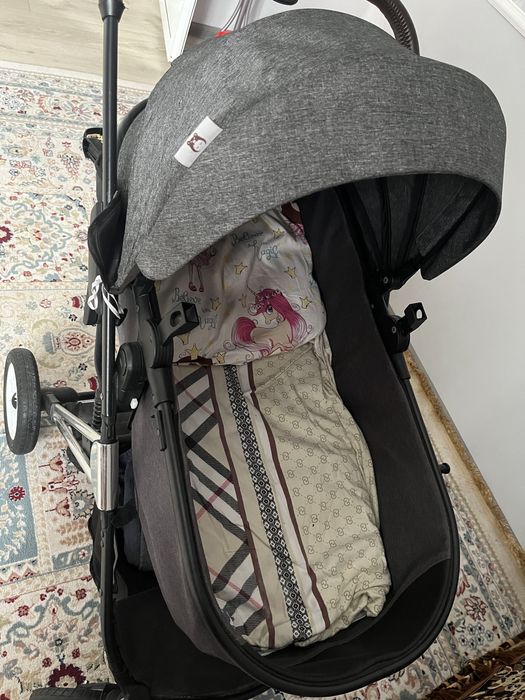 Каляска почти новая