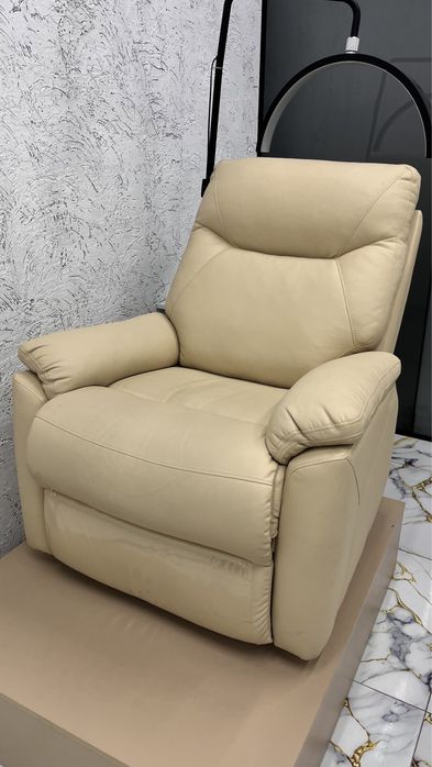 Продам кресло реклайнер