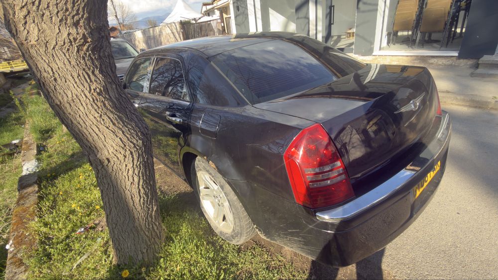 СПЕШНО  crysler c300