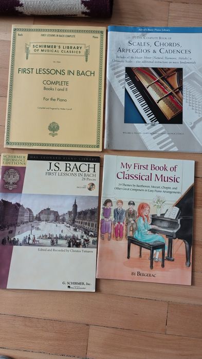 Carti de muzica in stare nou