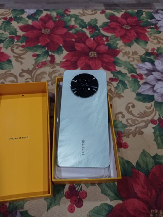 Продавам Realme 12x5G
