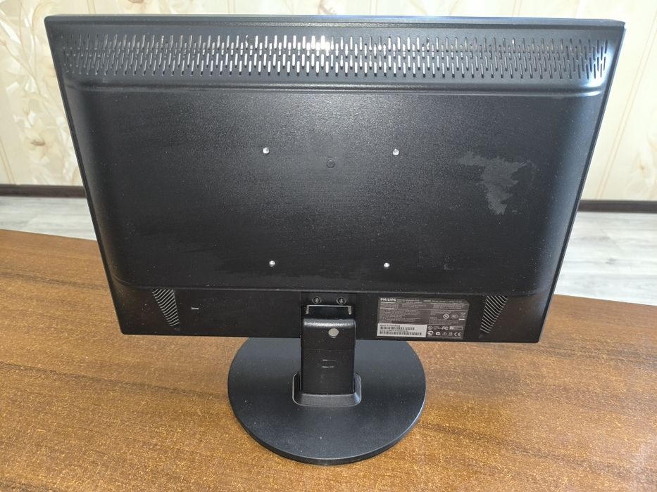 Продам монитор филипс 19"