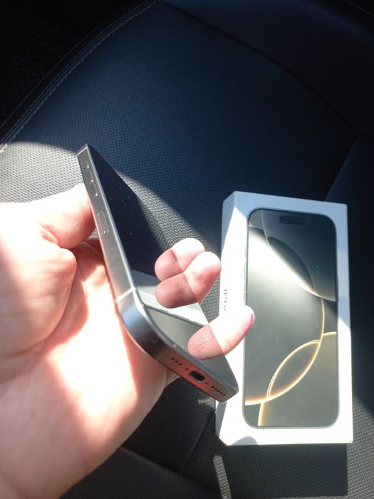 Iphone 16 pro 128 holati alo darajada imeykadan o'tgan xamma joyi ishl