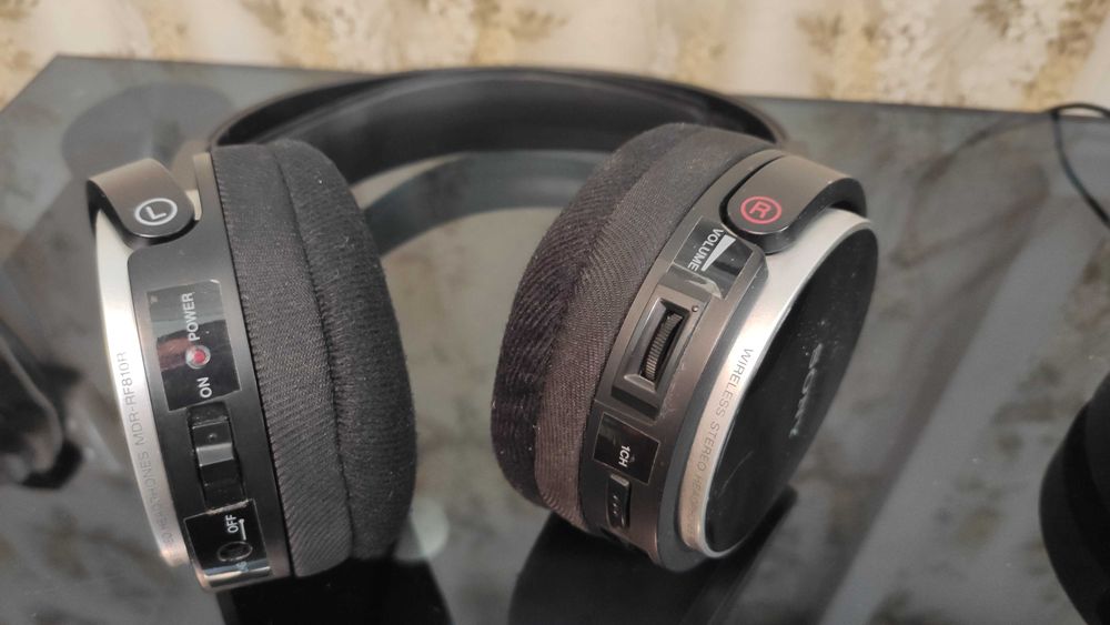Sony MDR-RF810RK - RF беспроводные наушники